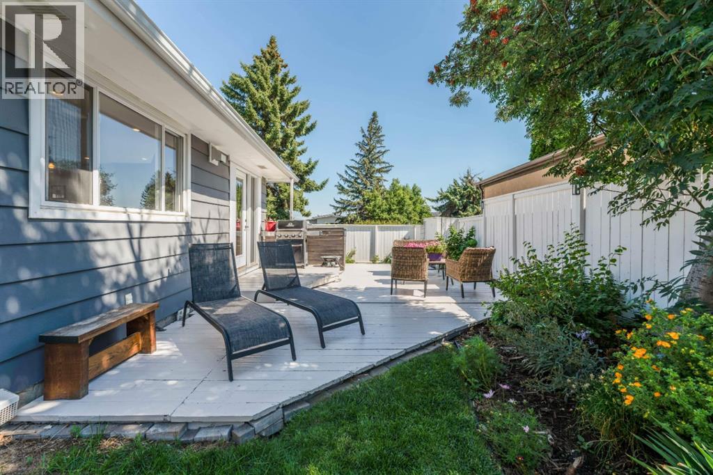1004 Huntercove Place Nw, Calgary, Alberta  T2K 4S3 - Photo 31 - A2339545