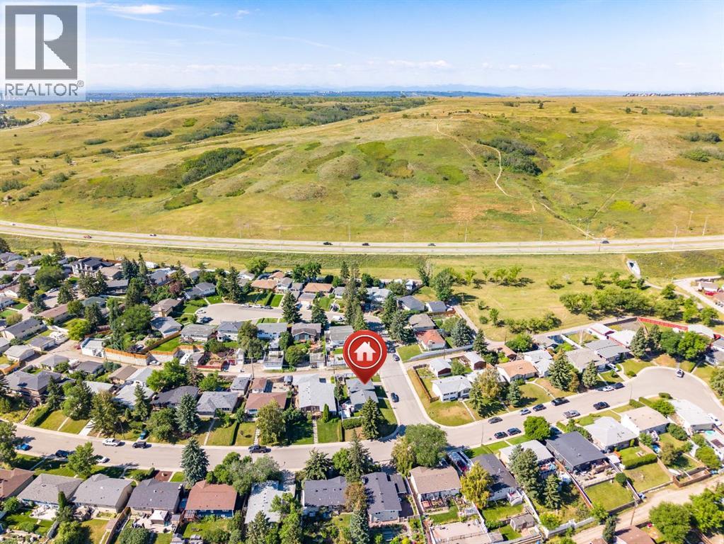 1004 Huntercove Place Nw, Calgary, Alberta  T2K 4S3 - Photo 42 - A2339545