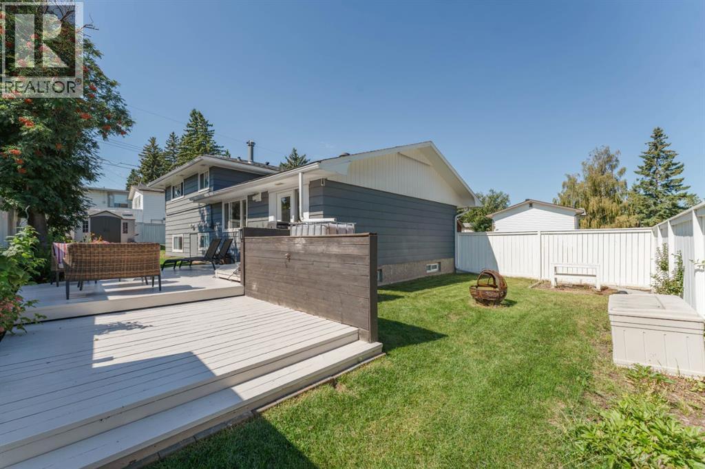 1004 Huntercove Place Nw, Calgary, Alberta  T2K 4S3 - Photo 34 - A2339545