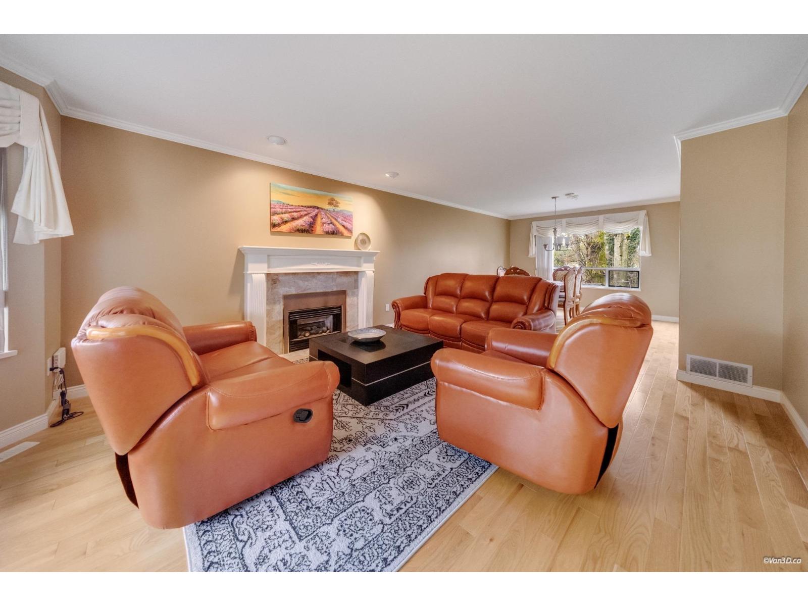 8569 141a Street, Surrey, British Columbia  V3W 0S3 - Photo 3 - R3160867
