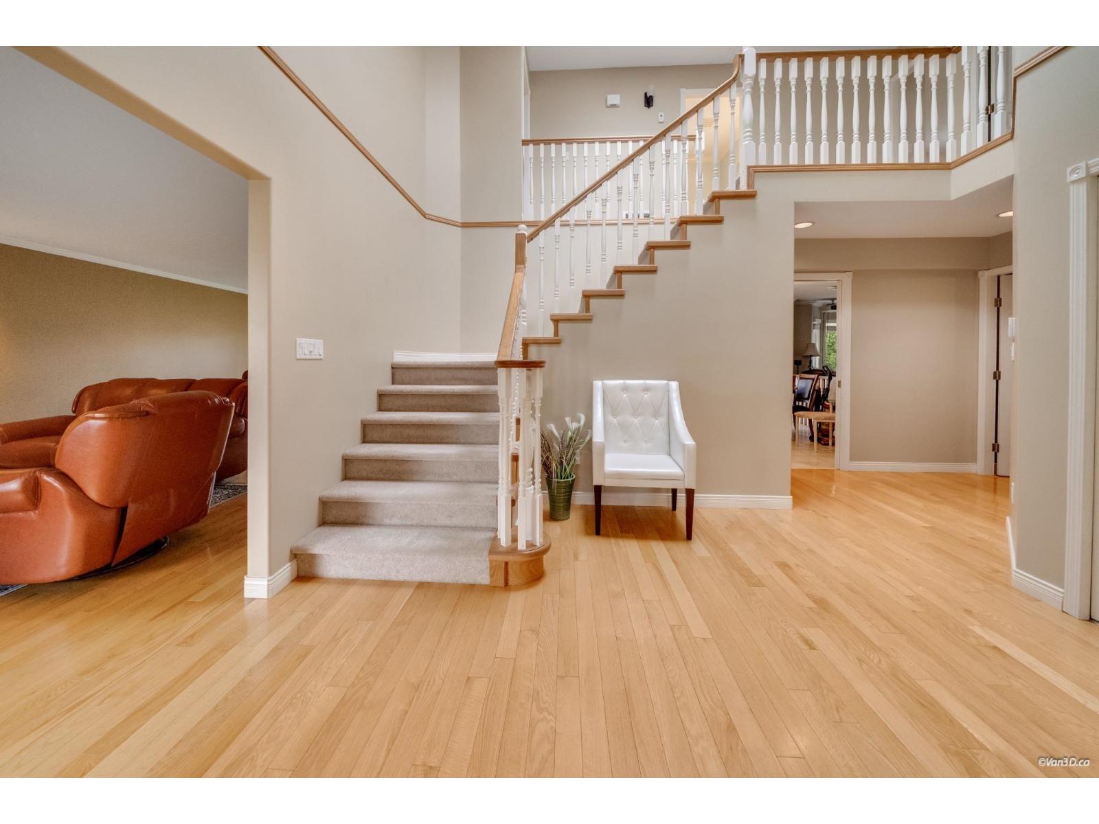 8569 141a Street, Surrey, British Columbia  V3W 0S3 - Photo 2 - R3160867