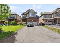 32 CARLETON TRAIL, New Tecumseth, Ontario