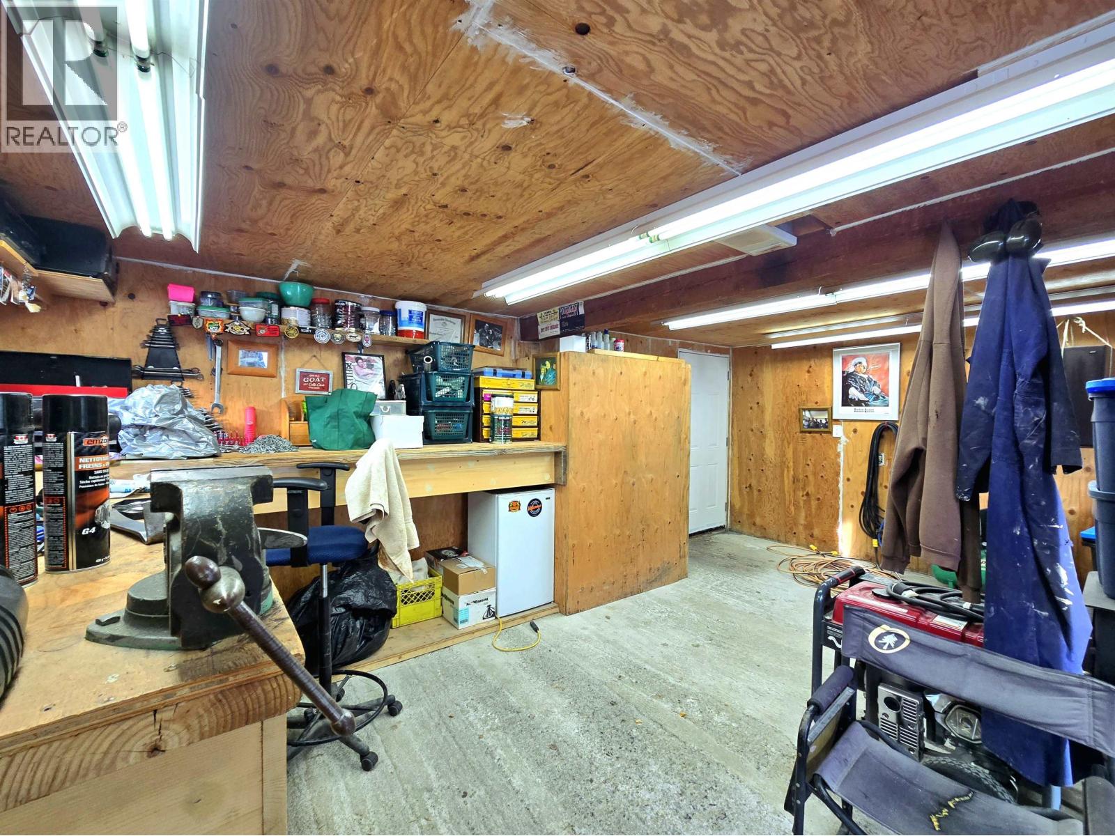 2261 Eagle Creek Road, Canim Lake, British Columbia  V0K 1J0 - Photo 31 - R3161052