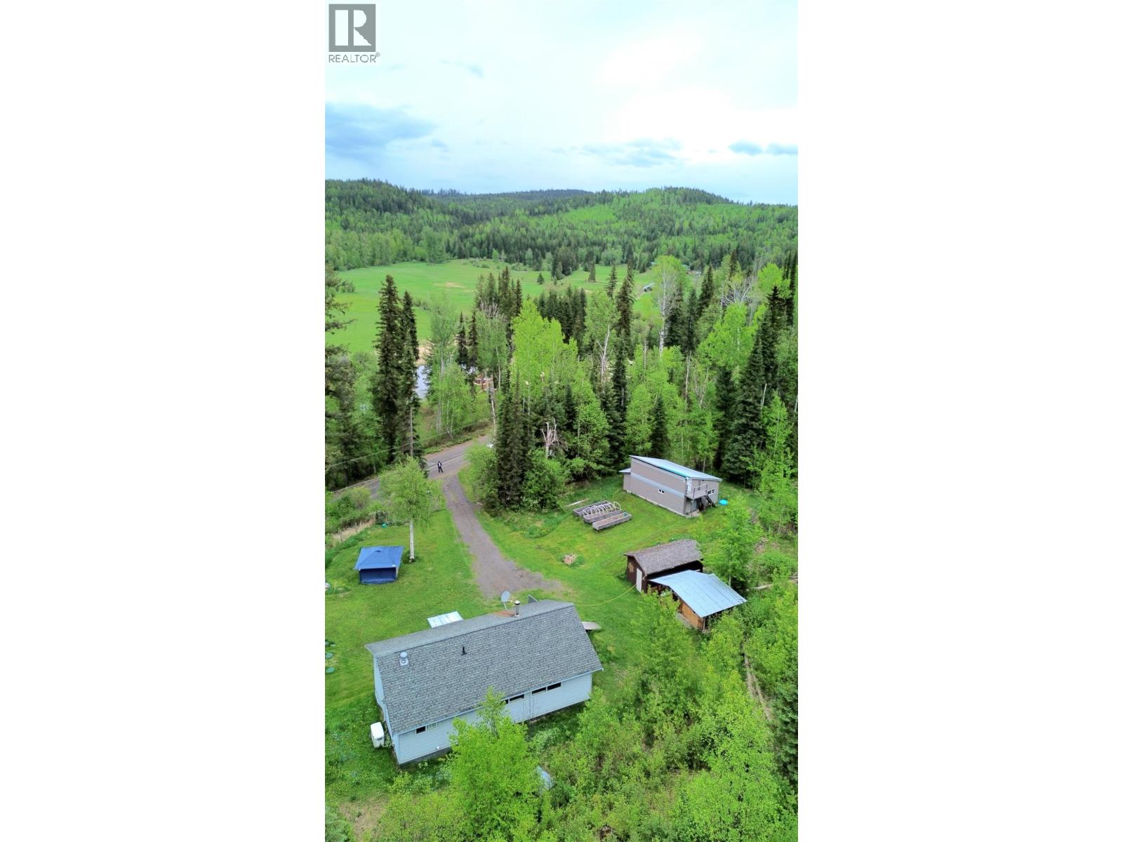2261 Eagle Creek Road, Canim Lake, British Columbia  V0K 1J0 - Photo 7 - R3161052