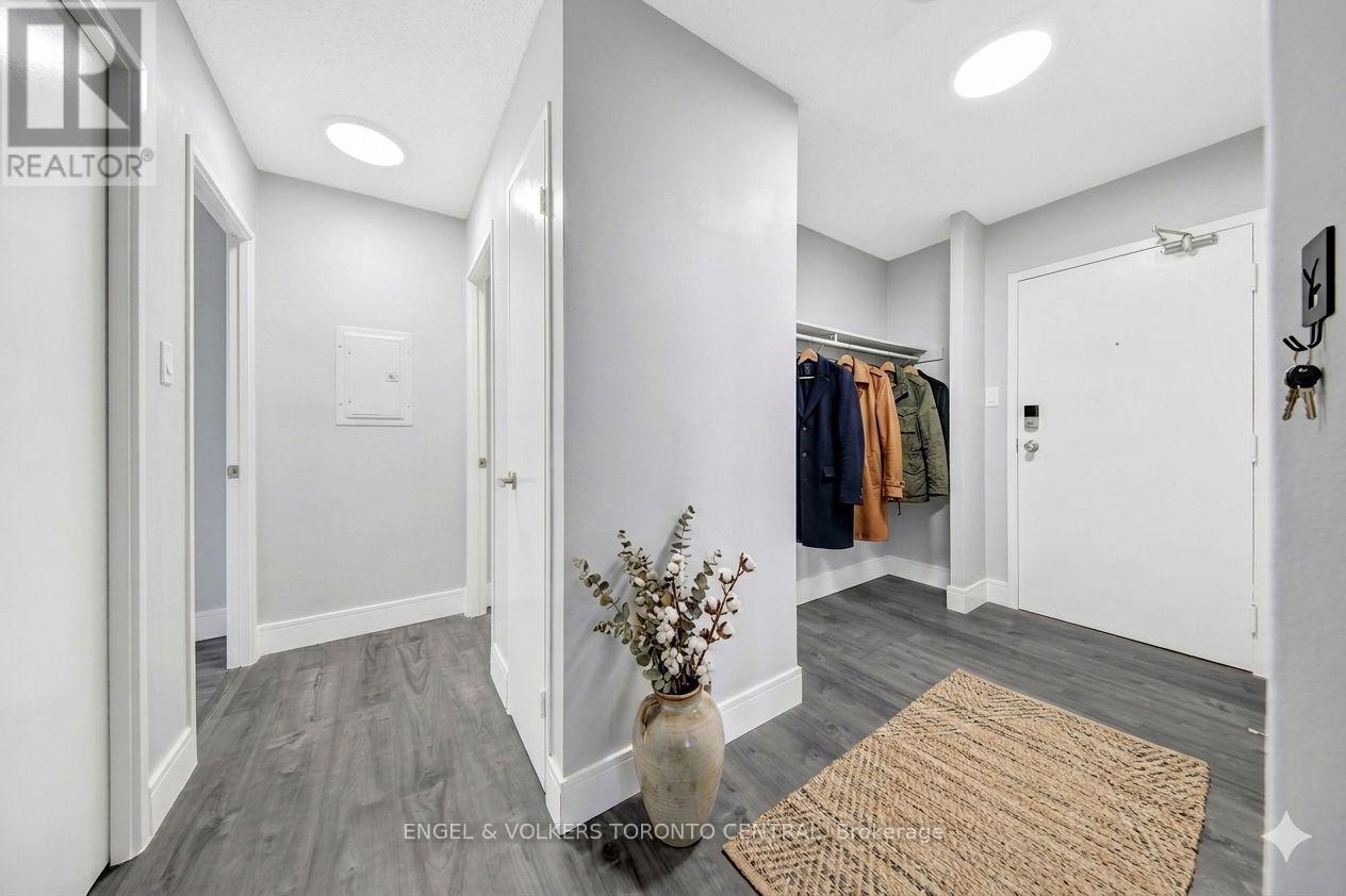 606 - 15 Sewells Road, Toronto, Ontario  M1B 3V7 - Photo 9 - E13238012