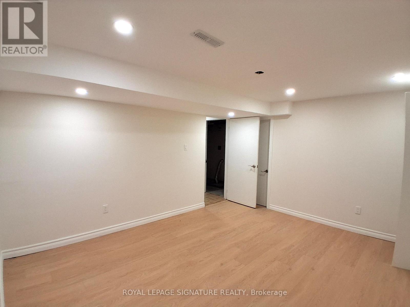 Lower Bsmt - 4170 Sunset Valley Court, Mississauga, Ontario L4W 3L5 - Photo 12 - W13713768
