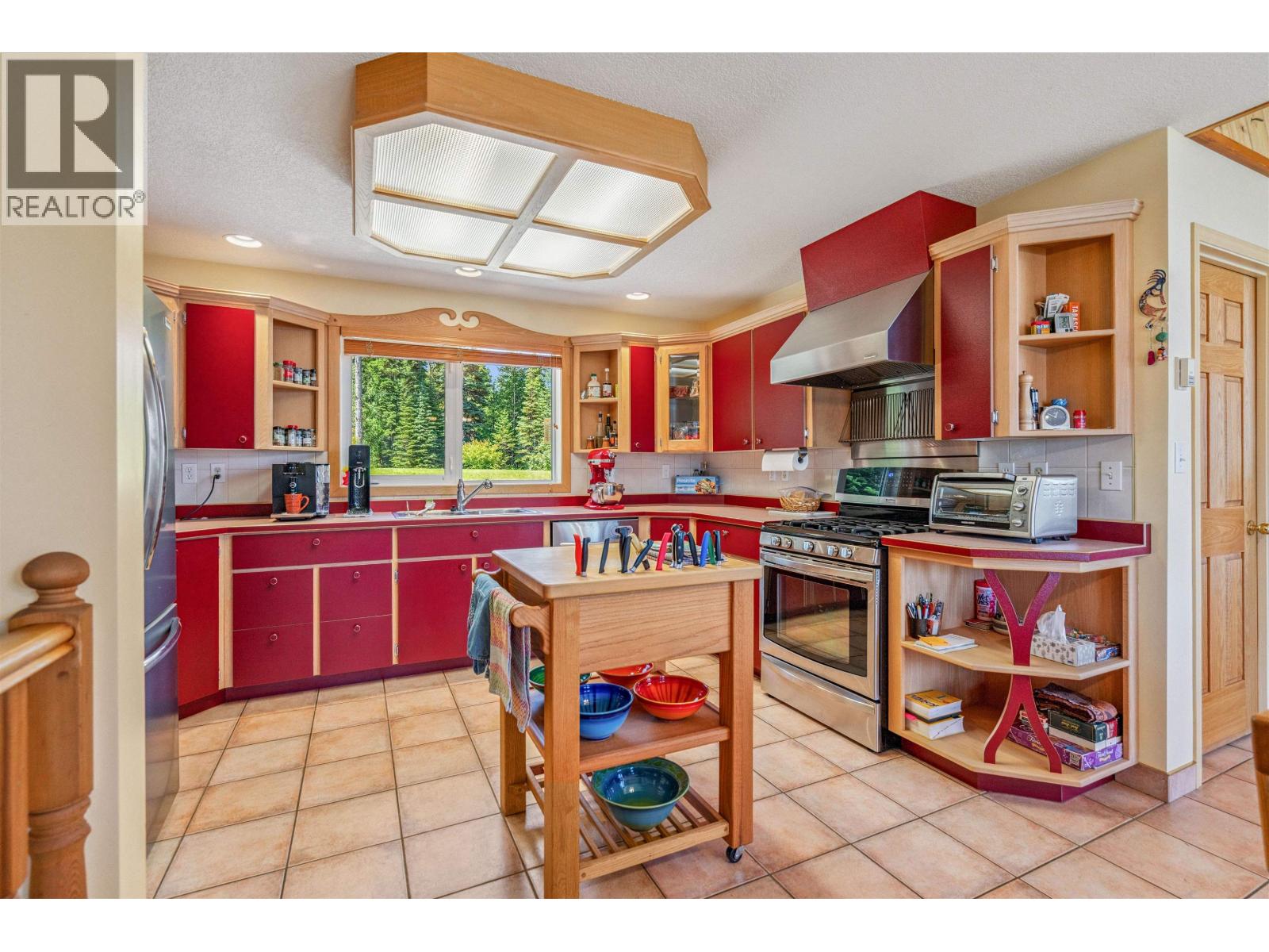 4490 Bowron Lake Road, Wells, British Columbia  V0K 2R0 - Photo 12 - R3160674