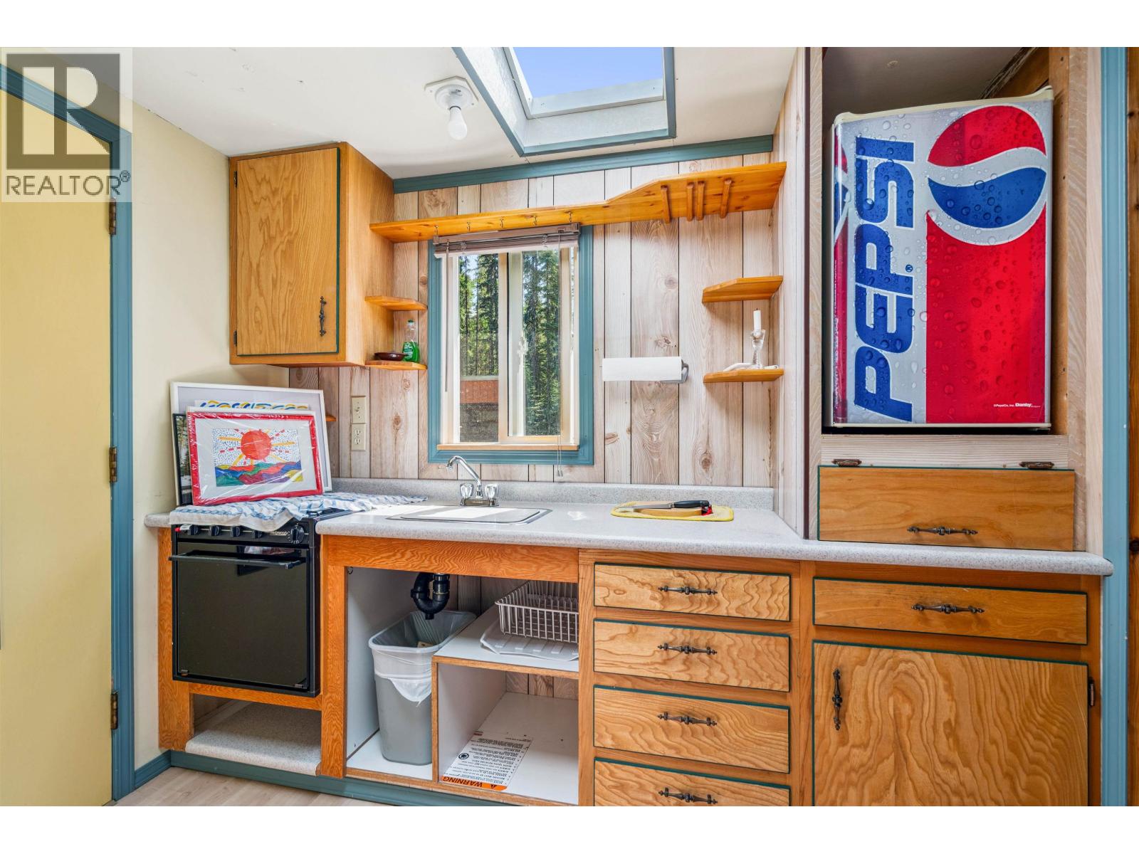 4490 Bowron Lake Road, Wells, British Columbia  V0K 2R0 - Photo 21 - R3160674