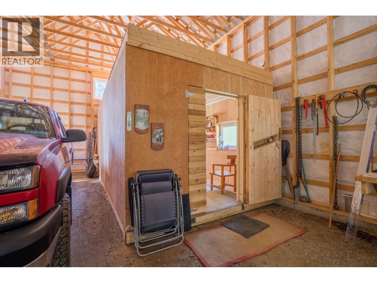 4490 Bowron Lake Road, Wells, British Columbia  V0K 2R0 - Photo 32 - R3160674