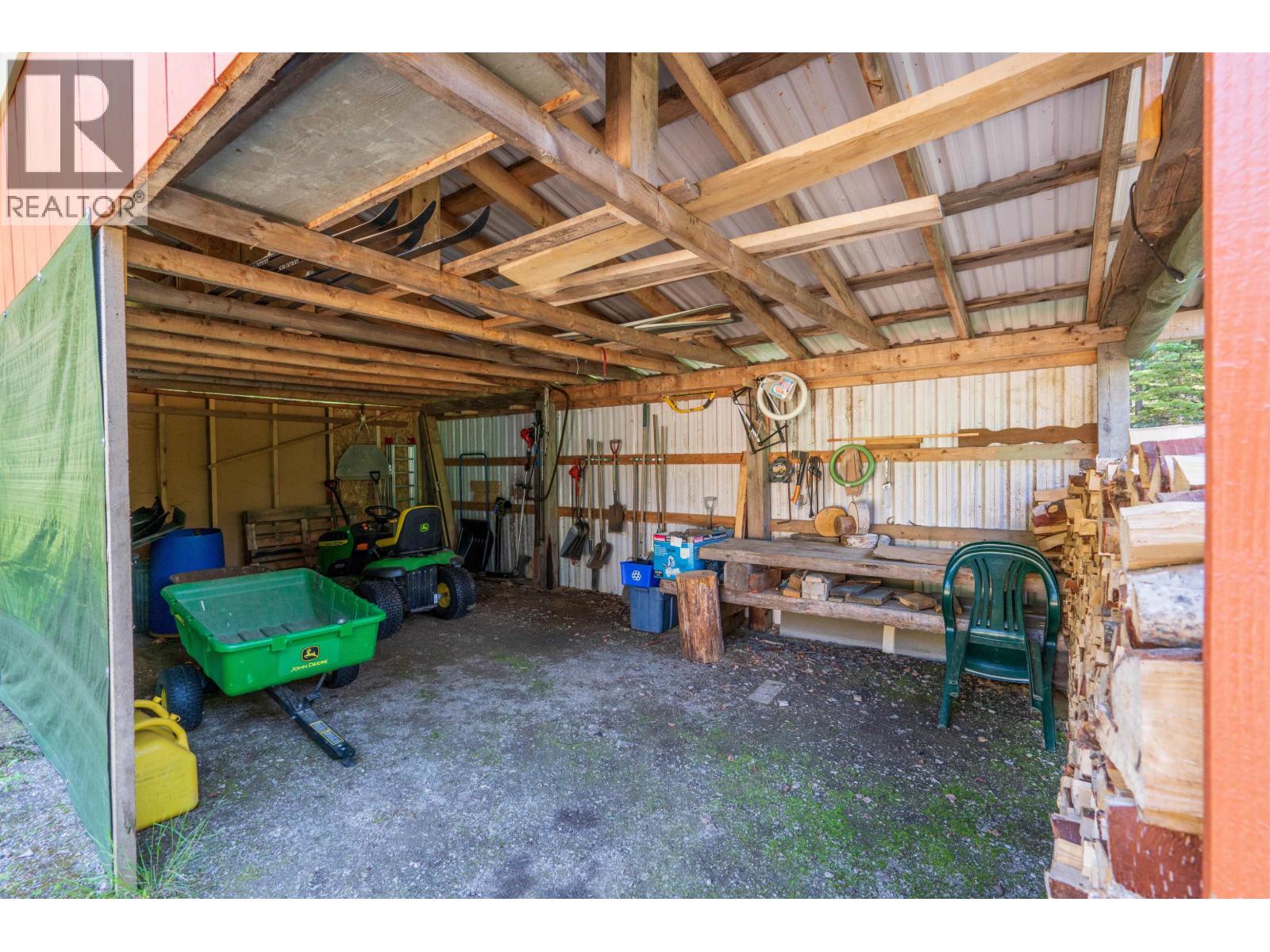 4490 Bowron Lake Road, Wells, British Columbia  V0K 2R0 - Photo 37 - R3160674