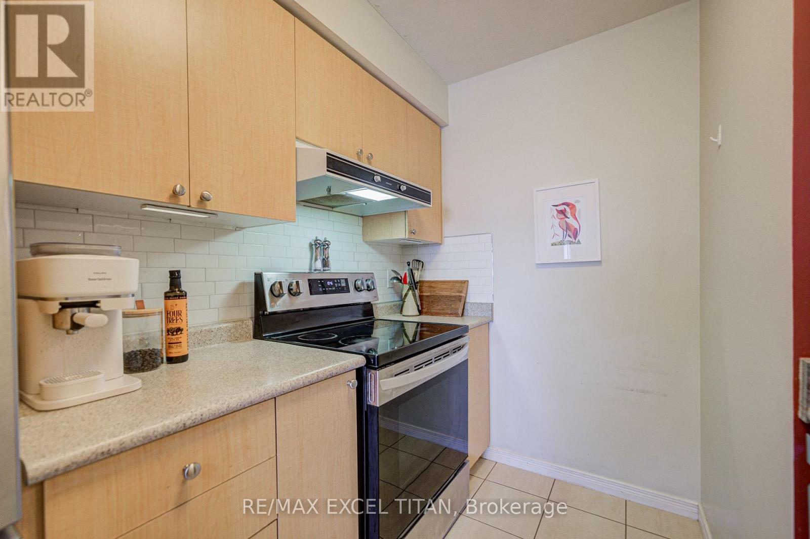 1132 - 60 Heintzman Street, Toronto, Ontario M6P 5A1 - Photo 11 - W13738158