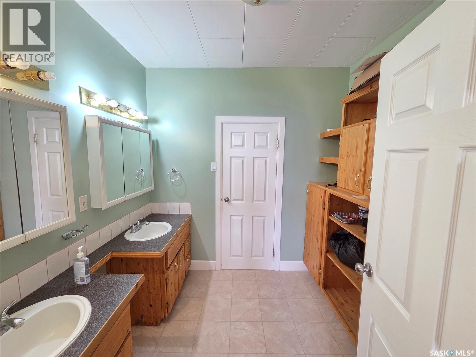 620 Railway Avenue, Arcola, Saskatchewan  S0C 0G0 - Photo 17 - SK047364