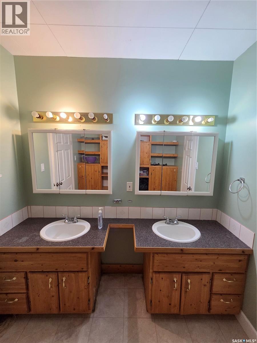 620 Railway Avenue, Arcola, Saskatchewan  S0C 0G0 - Photo 19 - SK047364