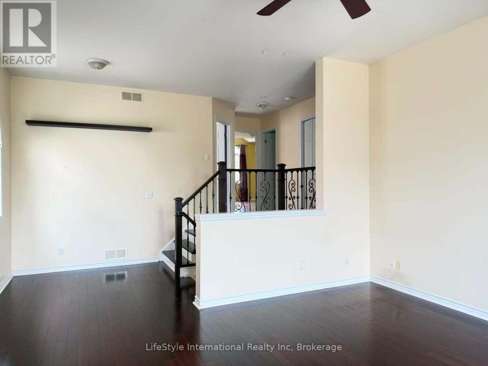 Main Unit - 16 Lynch Circle, Guelph, Ontario  N1L 1R5 - Photo 21 - X13737694
