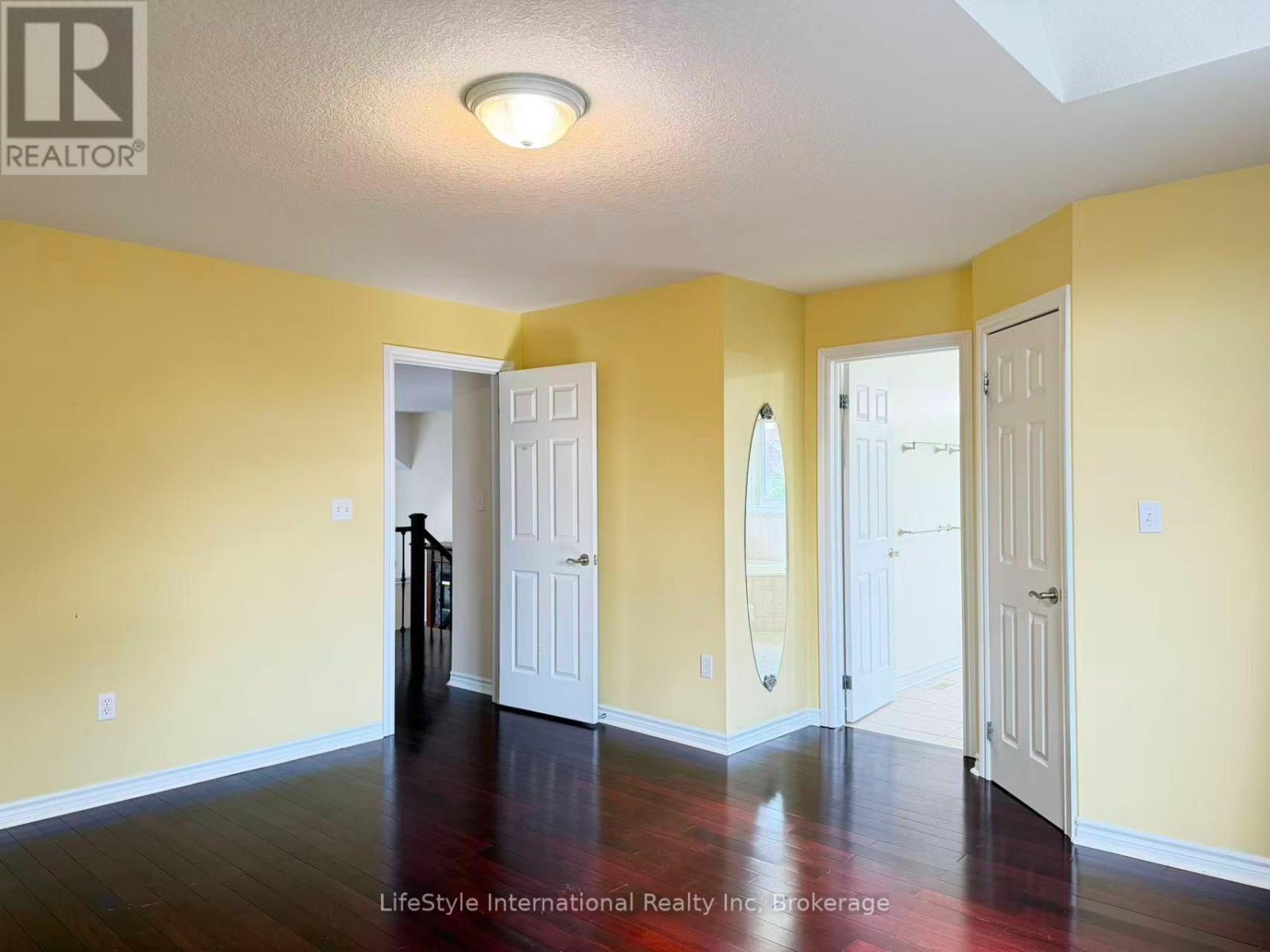 Main Unit - 16 Lynch Circle, Guelph, Ontario  N1L 1R5 - Photo 25 - X13737694
