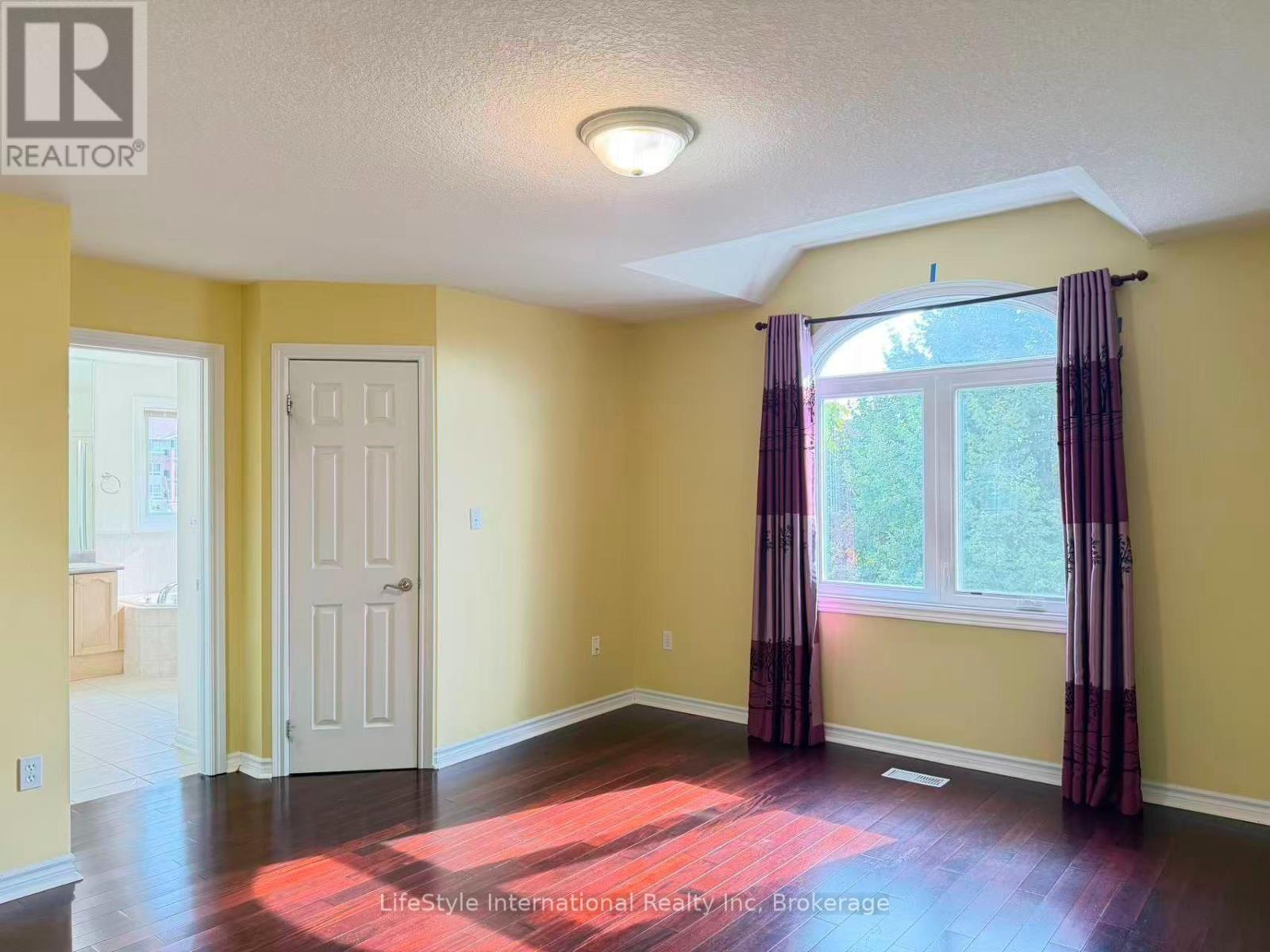 Main Unit - 16 Lynch Circle, Guelph, Ontario  N1L 1R5 - Photo 24 - X13737694