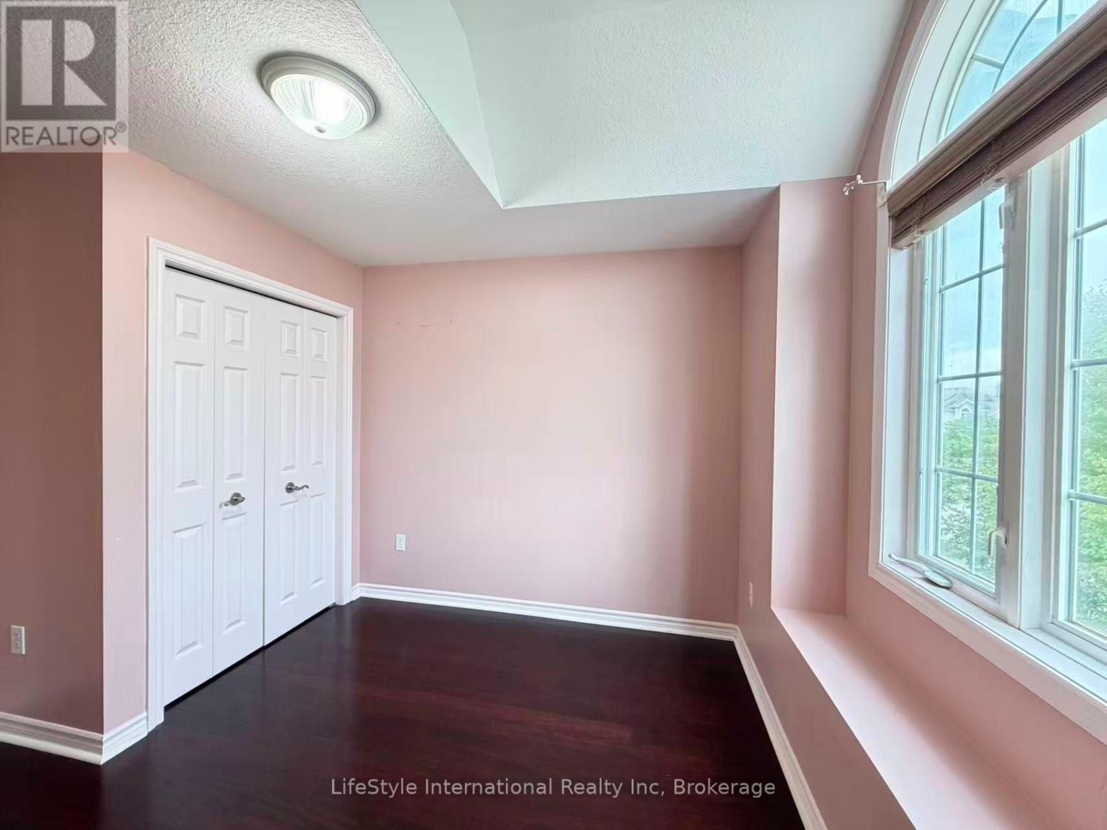 Main Unit - 16 Lynch Circle, Guelph, Ontario  N1L 1R5 - Photo 35 - X13737694