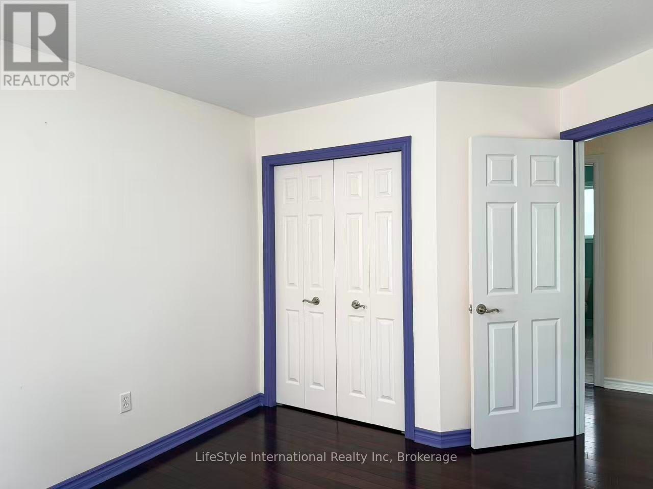Main Unit - 16 Lynch Circle, Guelph, Ontario  N1L 1R5 - Photo 33 - X13737694