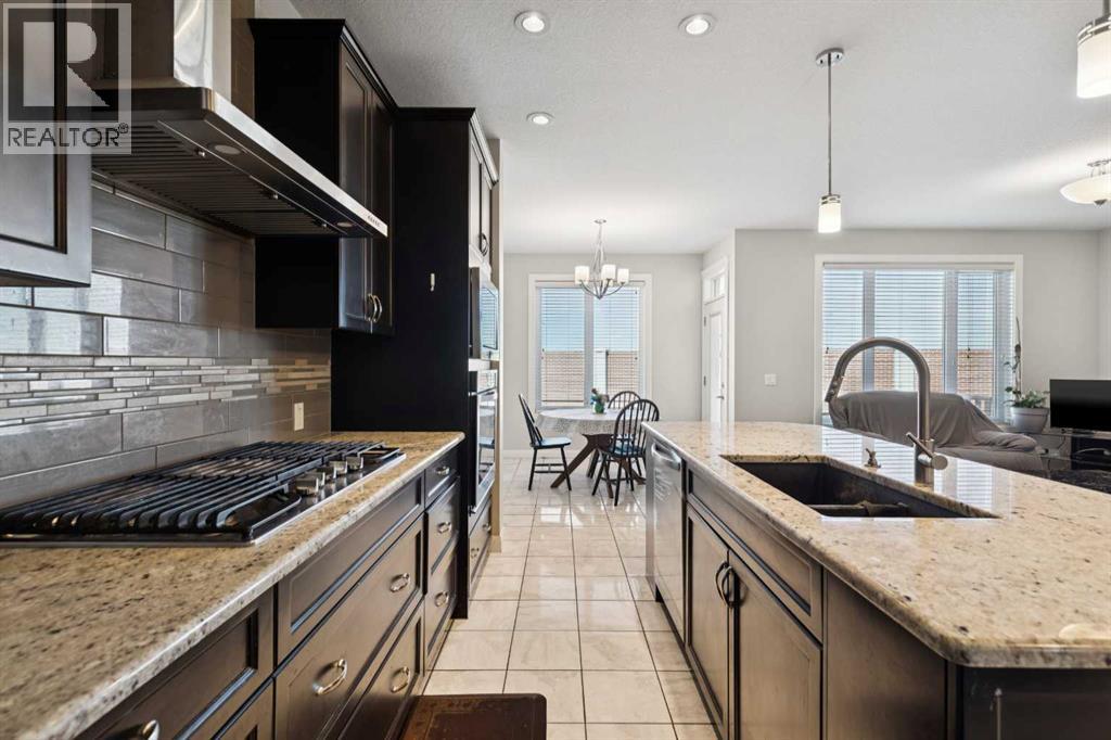 215 Redstone Heights Ne, Calgary, Alberta  T3N 0T9 - Photo 9 - A2338416