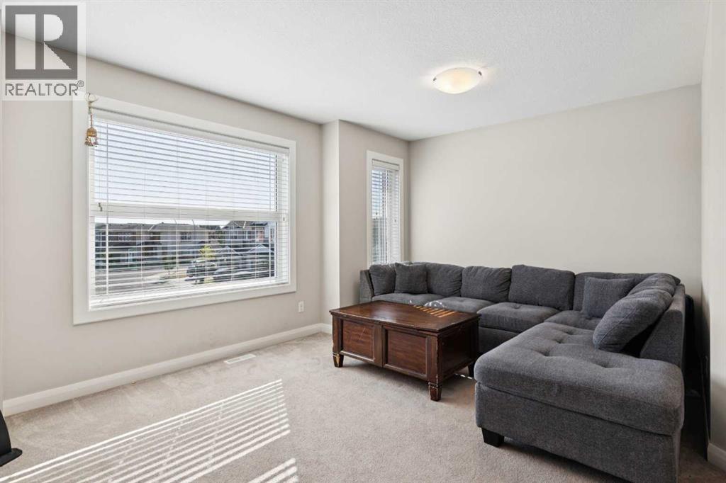 215 Redstone Heights Ne, Calgary, Alberta  T3N 0T9 - Photo 27 - A2338416