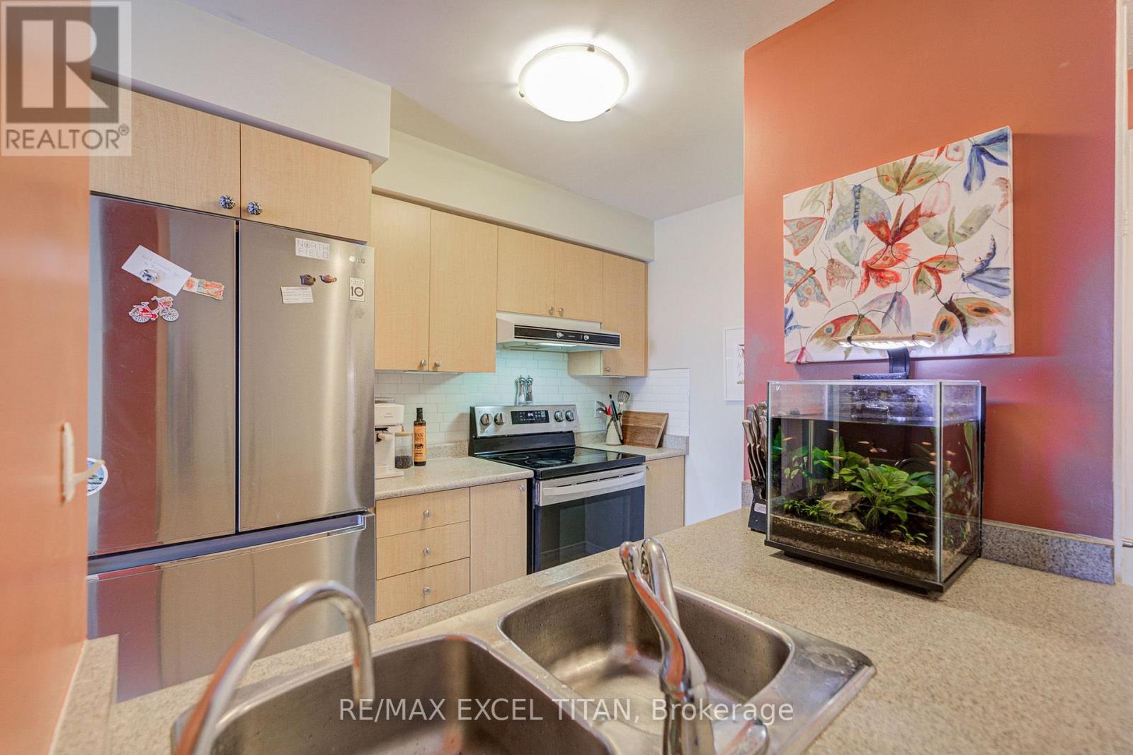 1132 - 60 Heintzman Street, Toronto, Ontario  M6P 5A1 - Photo 7 - W13738158