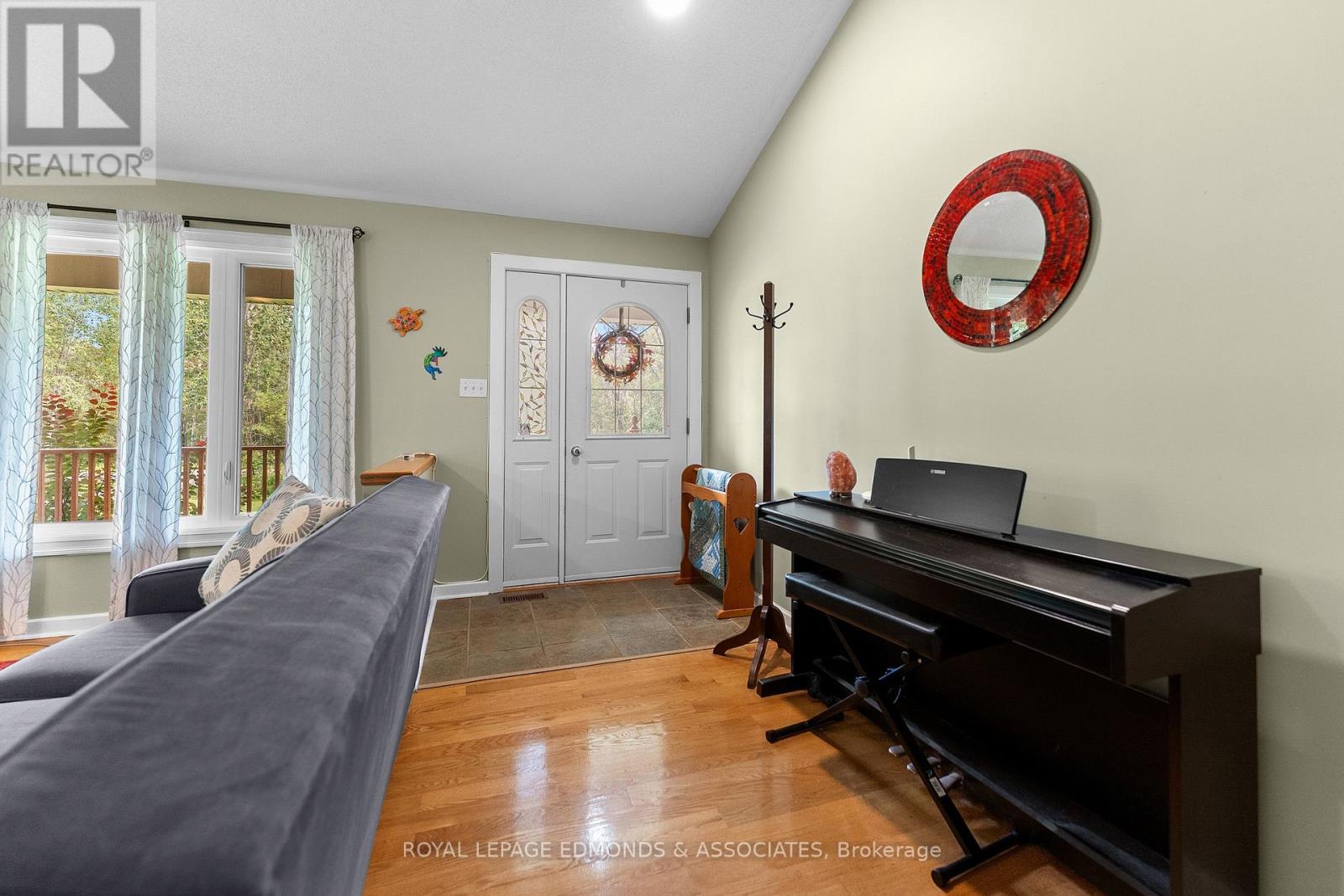 57 Krause Street, Laurentian Valley, Ontario  K8A 5L8 - Photo 7 - X13738894