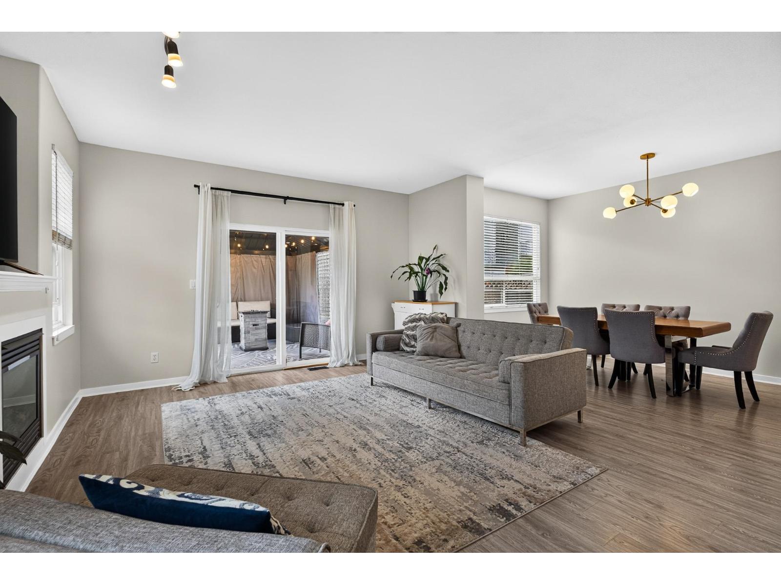 14848 56a Avenue, Surrey, British Columbia  V3S 8X1 - Photo 11 - R3159986