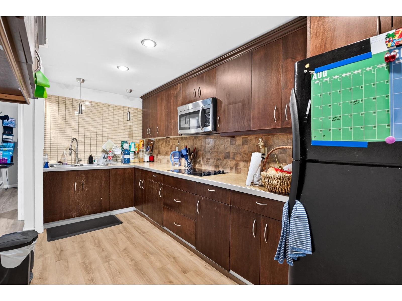 14848 56a Avenue, Surrey, British Columbia  V3S 8X1 - Photo 32 - R3159986
