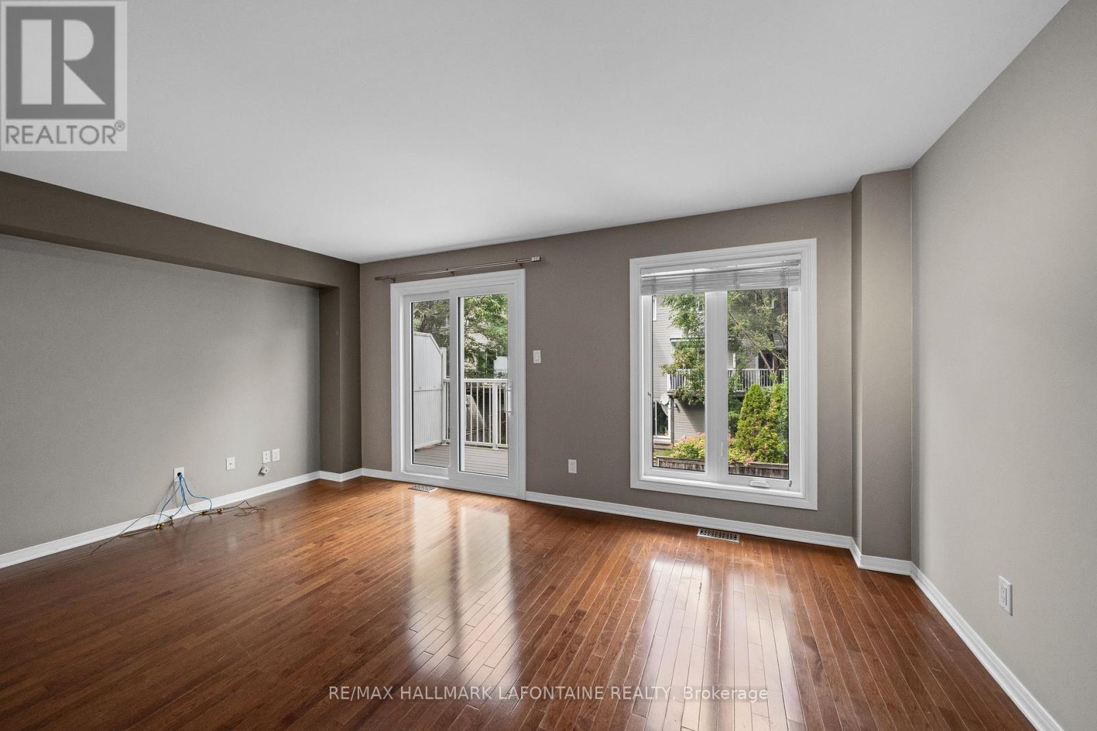 556 Burleigh Private, Ottawa, Ontario  K1J 1J9 - Photo 13 - X13703244