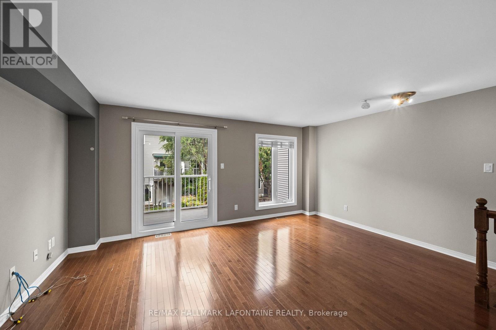 556 Burleigh Private, Ottawa, Ontario  K1J 1J9 - Photo 14 - X13703244