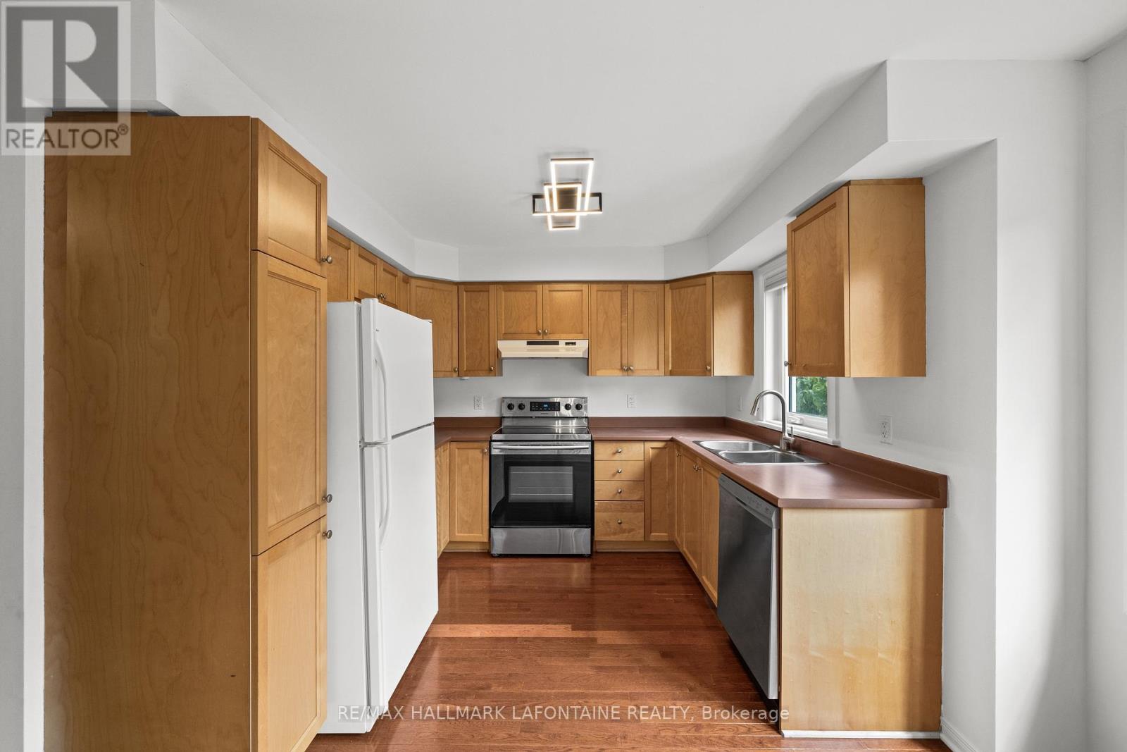556 Burleigh Private, Ottawa, Ontario  K1J 1J9 - Photo 22 - X13703244