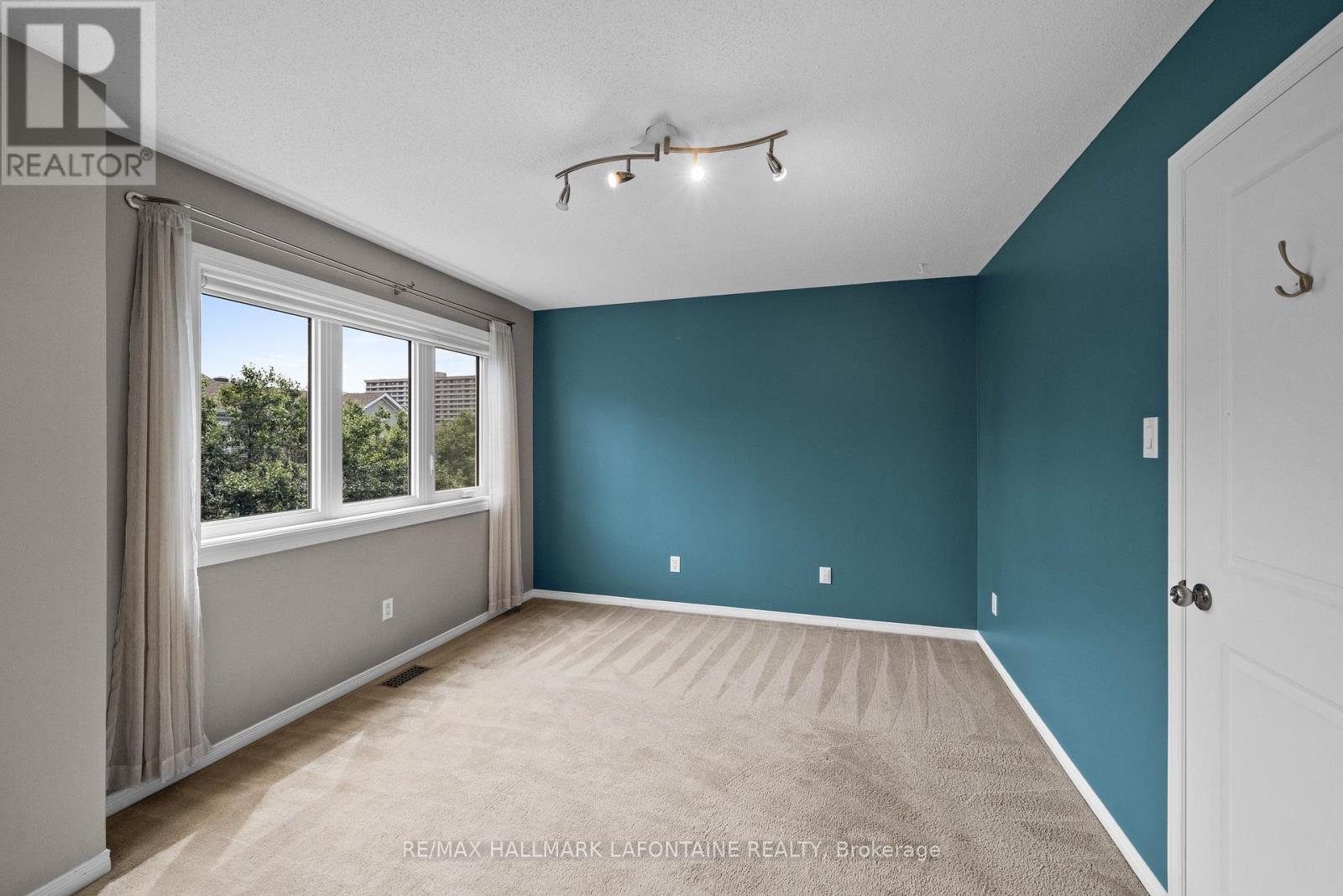 556 Burleigh Private, Ottawa, Ontario  K1J 1J9 - Photo 27 - X13703244