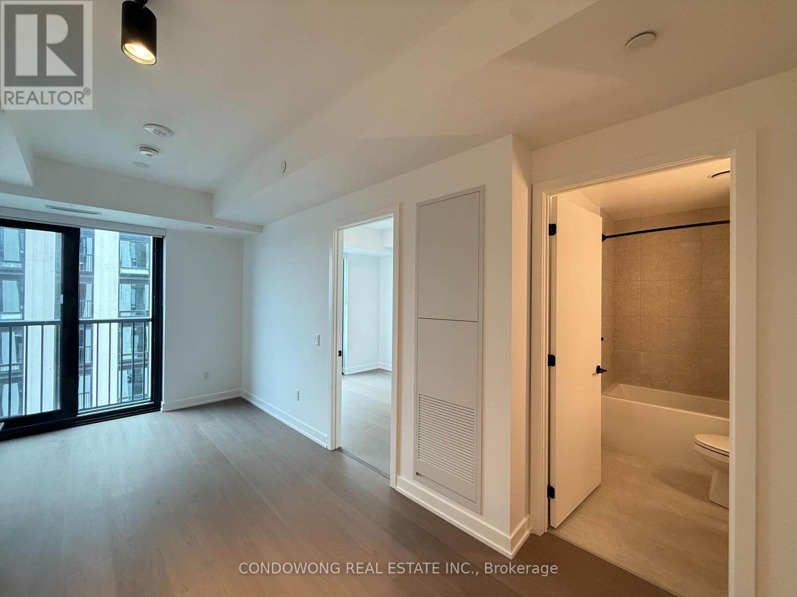 2009 - 91 Montclair Avenue, Toronto, Ontario  M5P 0B1 - Photo 3 - C13738814