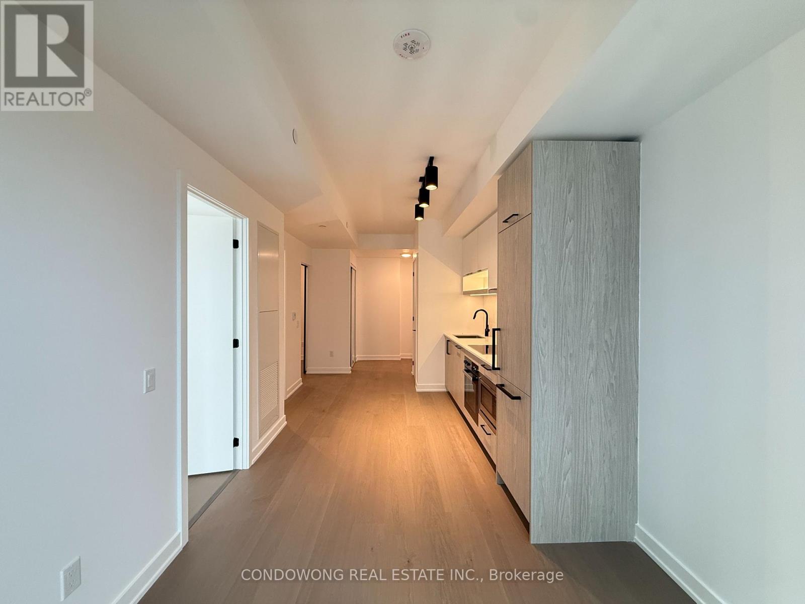2009 - 91 Montclair Avenue, Toronto, Ontario  M5P 0B1 - Photo 4 - C13738814