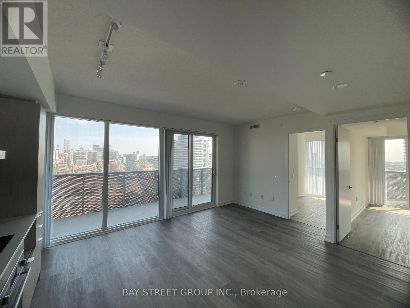 2905 - 55 Cooper Street, Toronto, Ontario  M5E 0G1 - Photo 2 - C13738864