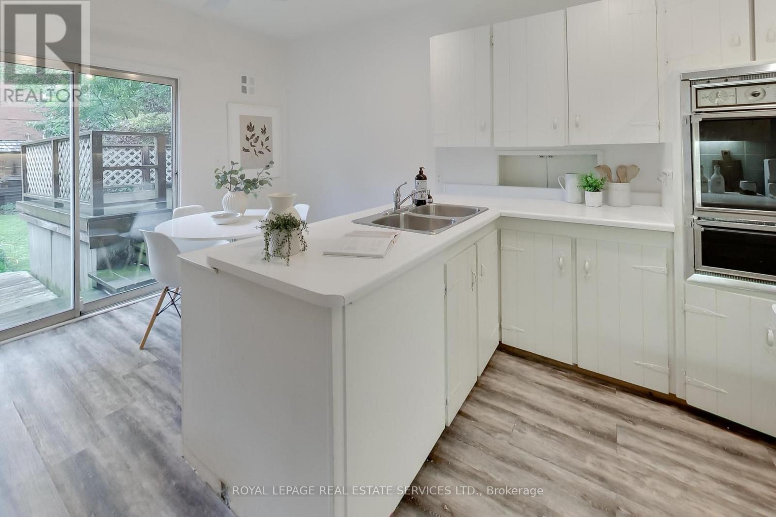 98 Woodlawn Avenue W, Toronto, Ontario  M4V 1G8 - Photo 10 - C13738884