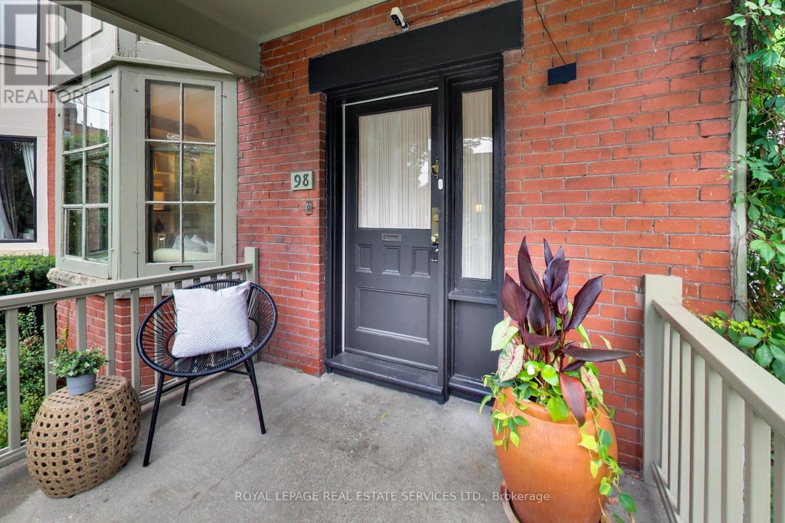98 Woodlawn Avenue W, Toronto, Ontario  M4V 1G8 - Photo 2 - C13738884