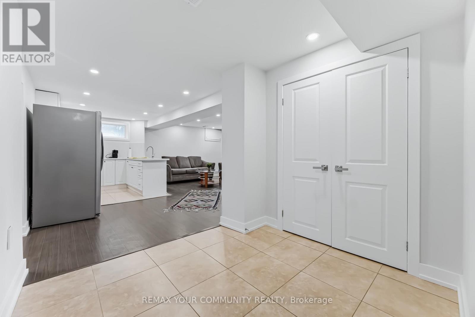 Lower - 200 Goulding Avenue N, Toronto, Ontario  M2R 2P4 - Photo 3 - C13738924