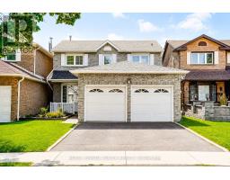 21 HALFMOON SQUARE, Toronto, Ontario