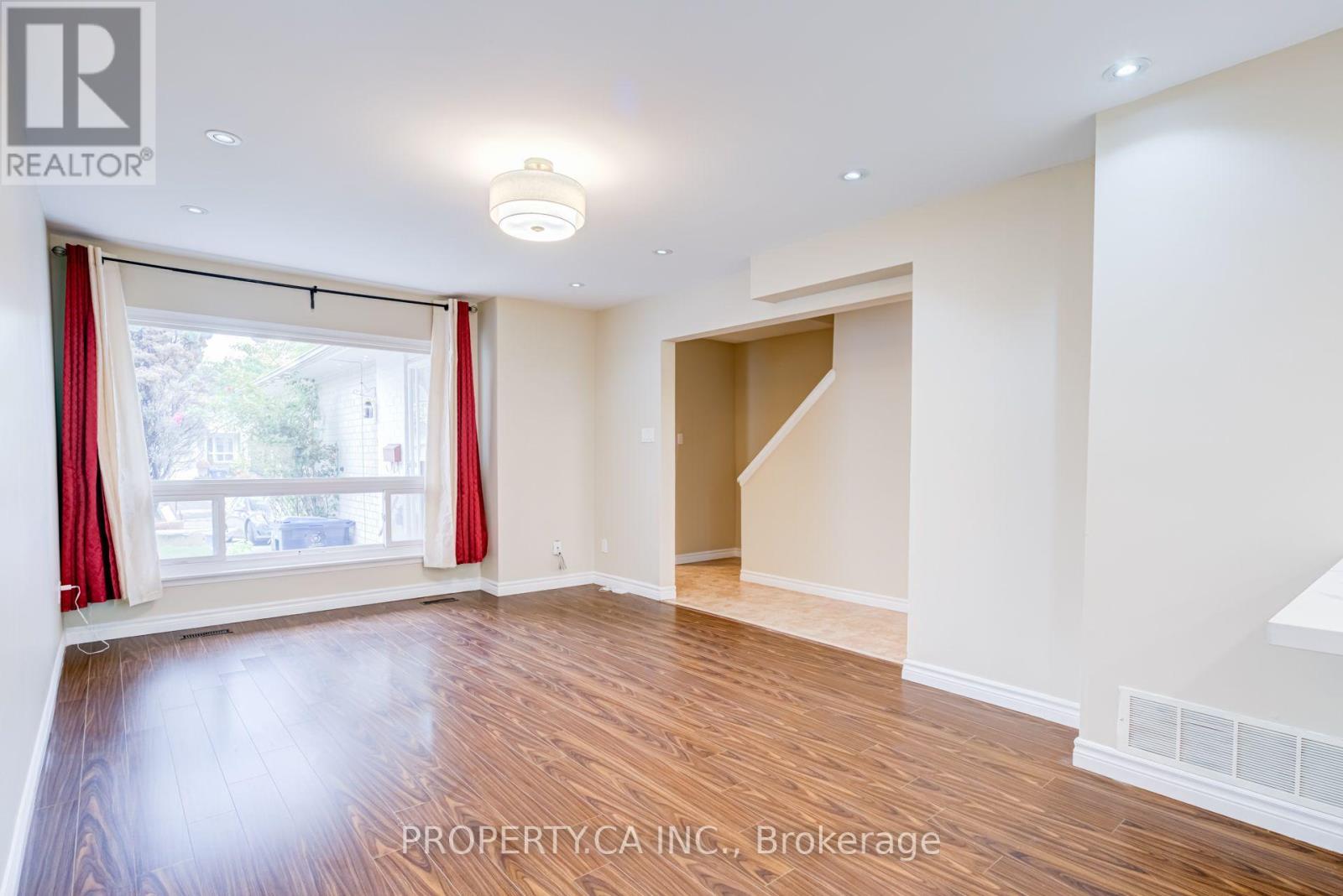 49 Whiteleas Avenue, Toronto, Ontario  M1B 1W8 - Photo 10 - E13738832