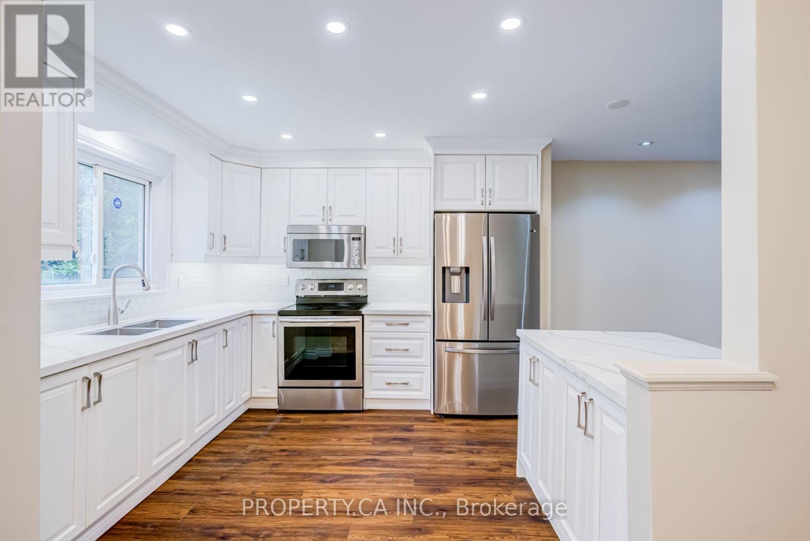 49 Whiteleas Avenue, Toronto, Ontario  M1B 1W8 - Photo 17 - E13738832