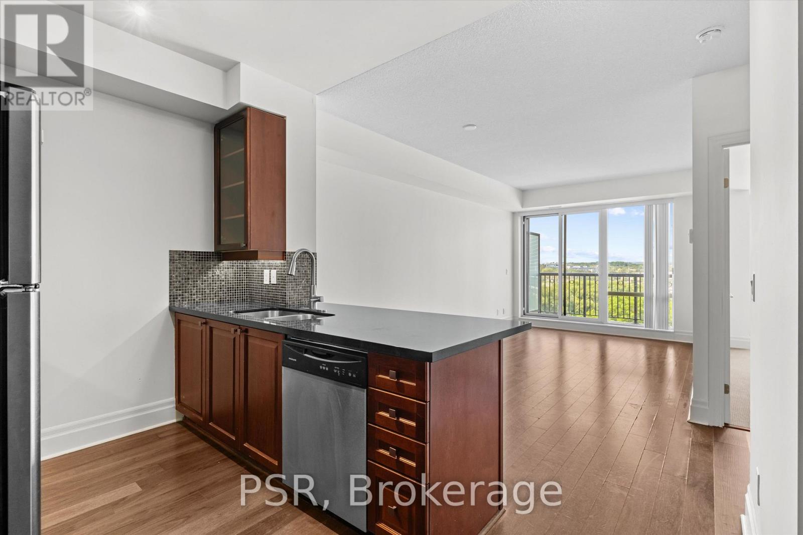 706 - 151 Upper Duke Crescent, Markham, Ontario  L6G 0E1 - Photo 2 - N13738818