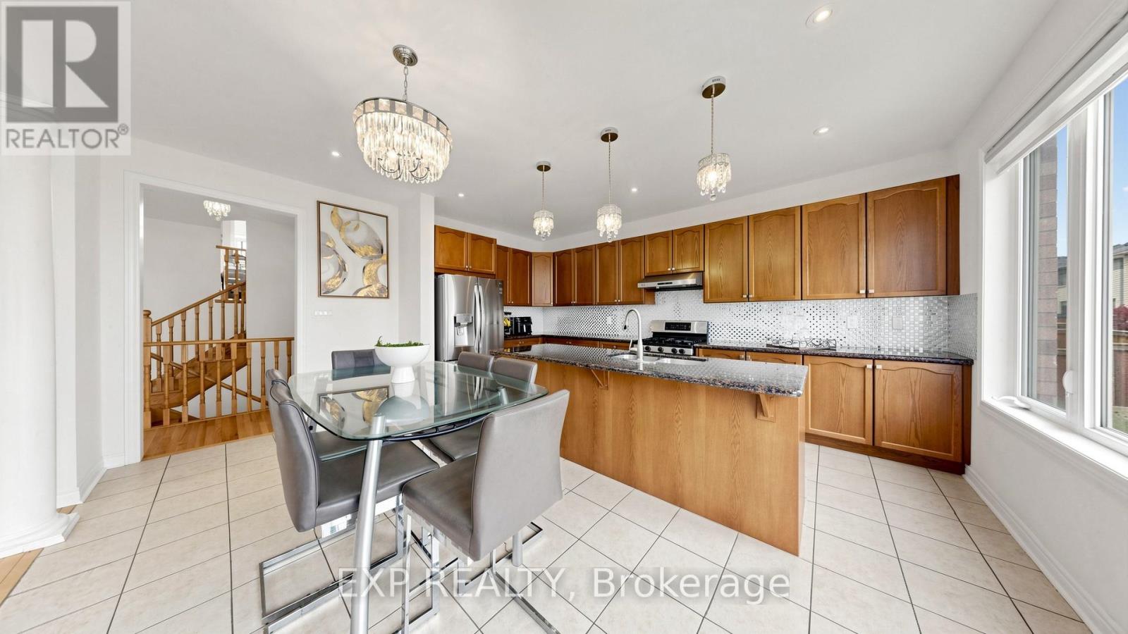 34 Buttonleaf Crescent, Whitchurch-Stouffville, Ontario  L4A 4P5 - Photo 18 - N13738830