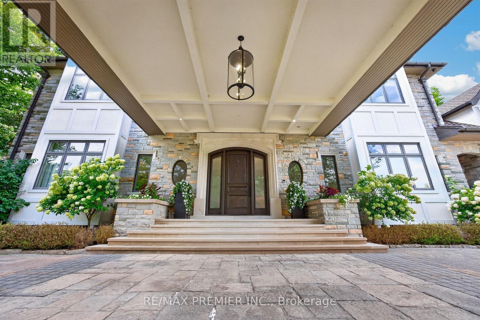 40 Golf Avenue, Vaughan, Ontario  L4L 3A5 - Photo 3 - N13738870
