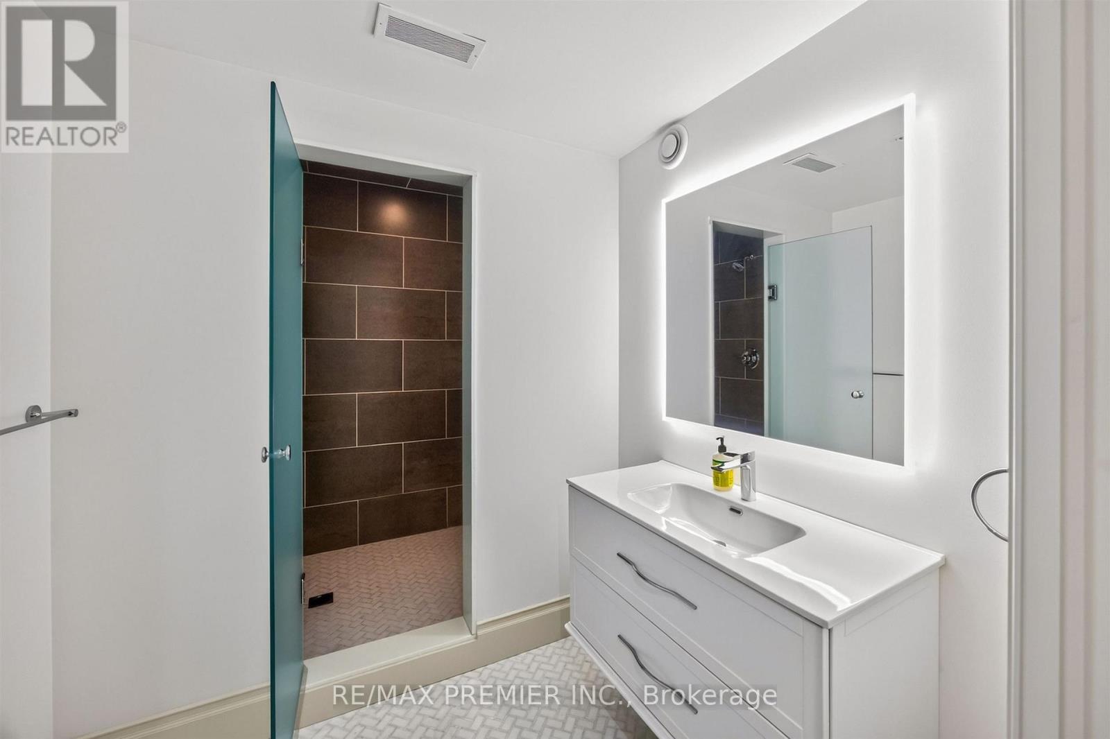 40 Golf Avenue, Vaughan, Ontario  L4L 3A5 - Photo 45 - N13738870