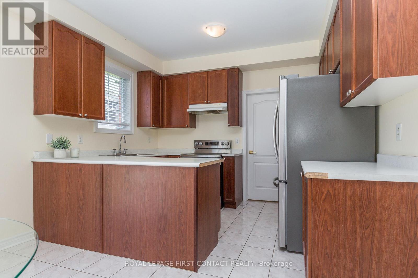 1 Griffin Gate, Barrie, Ontario L4M 7G4 - Photo 12 - S13738774