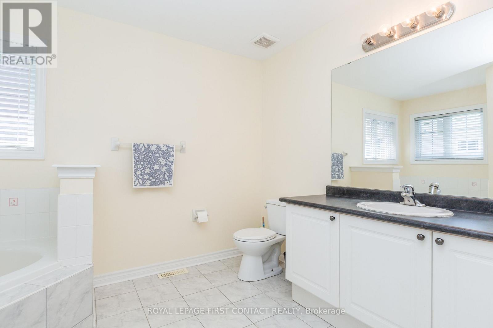 1 Griffin Gate, Barrie, Ontario L4M 7G4 - Photo 25 - S13738774