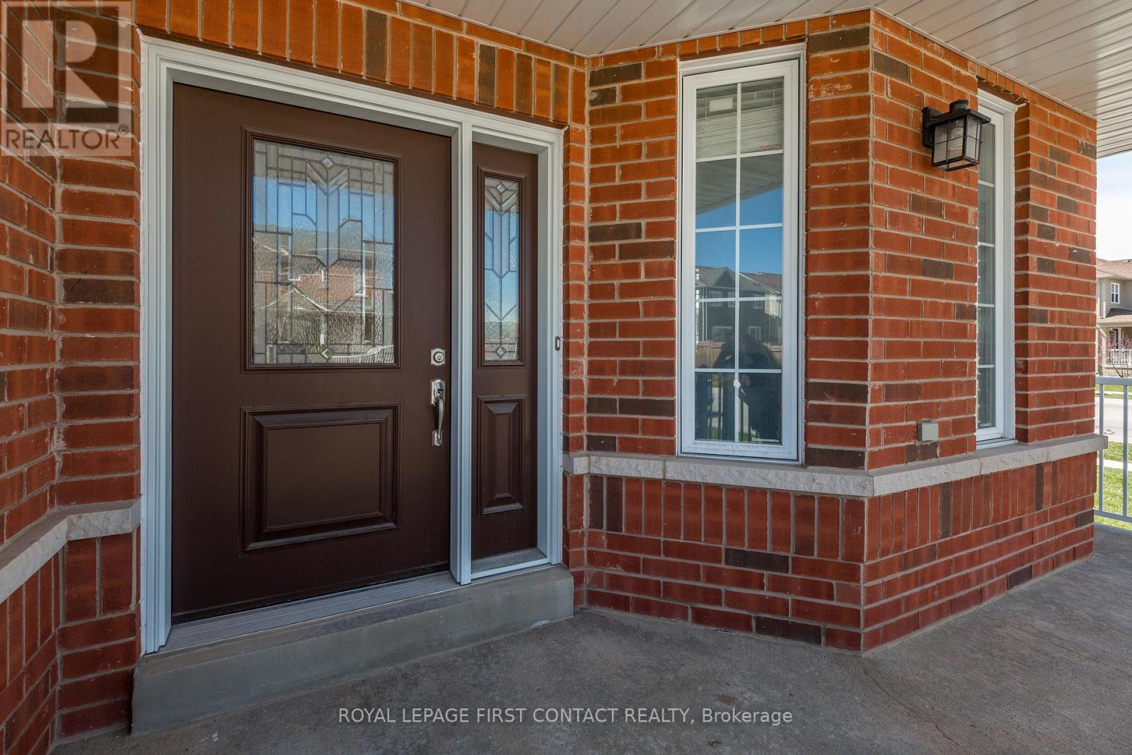 1 Griffin Gate, Barrie, Ontario L4M 7G4 - Photo 4 - S13738774