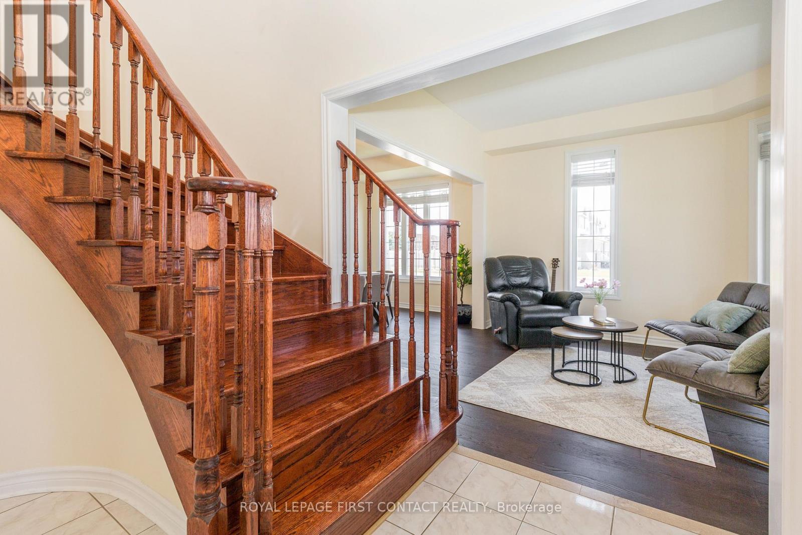 1 Griffin Gate, Barrie, Ontario L4M 7G4 - Photo 5 - S13738774