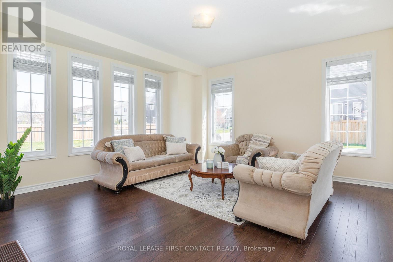 1 Griffin Gate, Barrie, Ontario L4M 7G4 - Photo 9 - S13738774